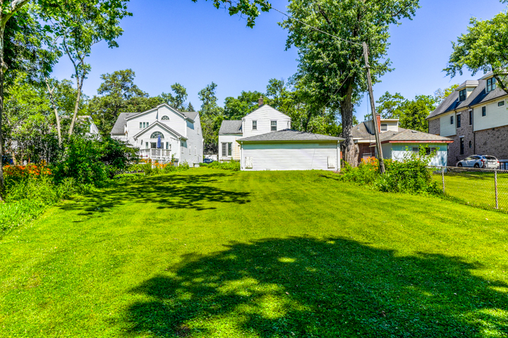 4068 Western Avenue, Western Springs, IL 60558