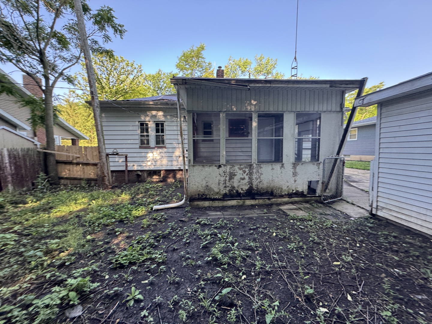 43 Westclox Avenue, Peru, IL 61354