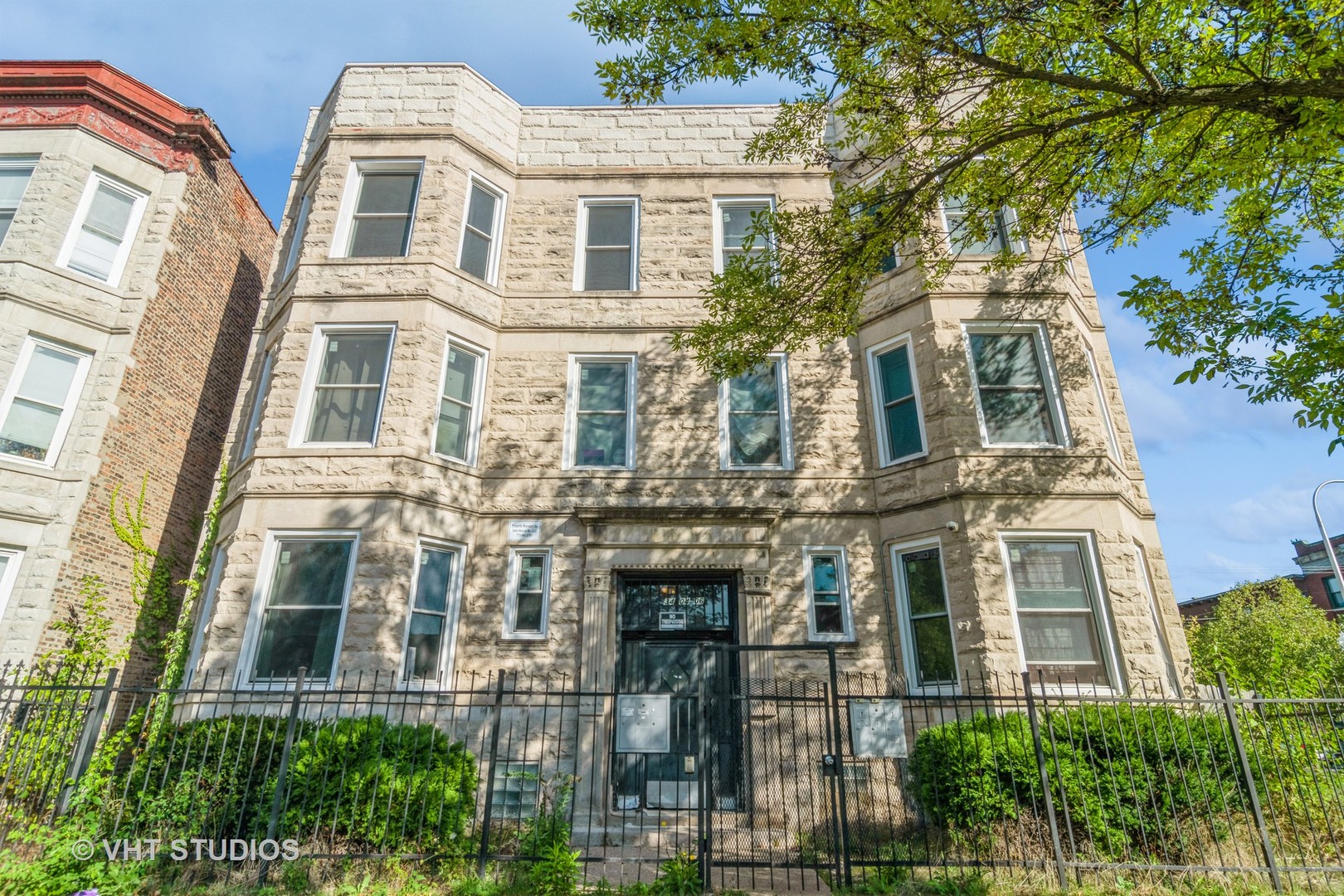 3406 W Walnut Street #1W, Chicago, IL 60624