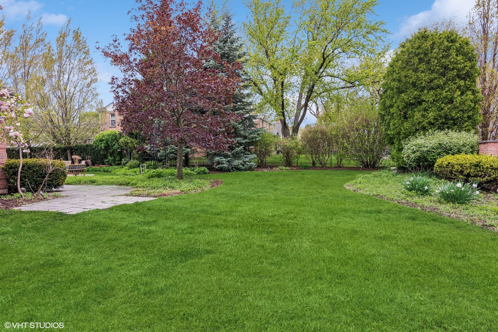 500 S KENILWORTH Avenue, Elmhurst, IL 60126
