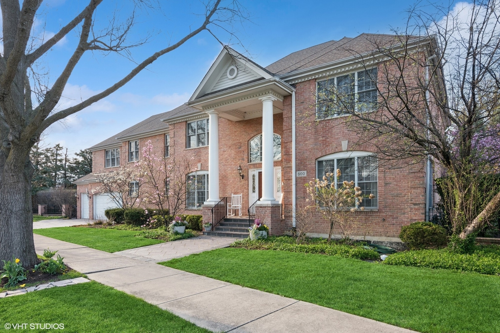 500 S KENILWORTH Avenue, Elmhurst, IL 60126