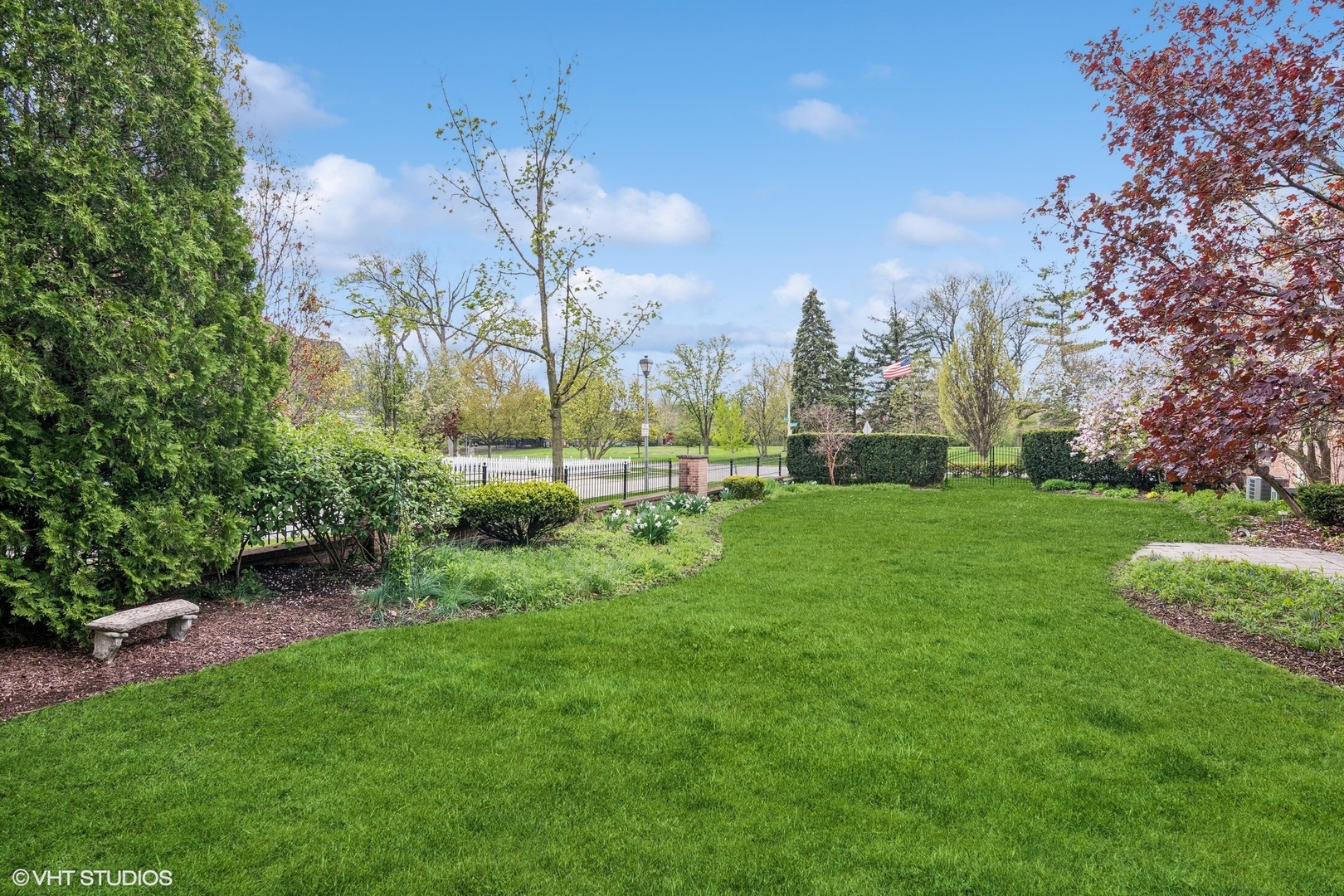 500 S KENILWORTH Avenue, Elmhurst, IL 60126