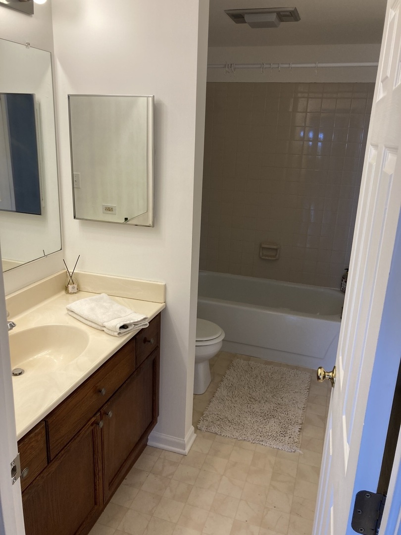 12900 W Heiden Circle #4206, Lake Bluff, IL 60044
