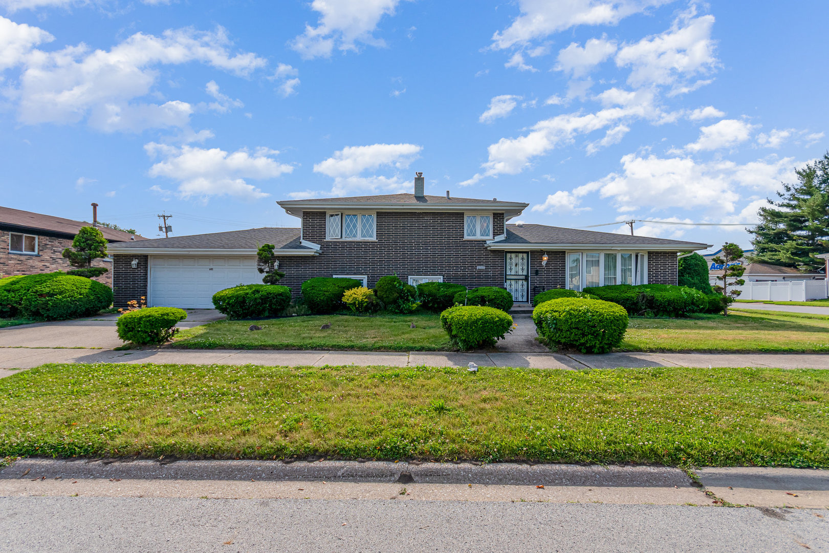 615 Hoxie Avenue, Calumet City, IL 60409