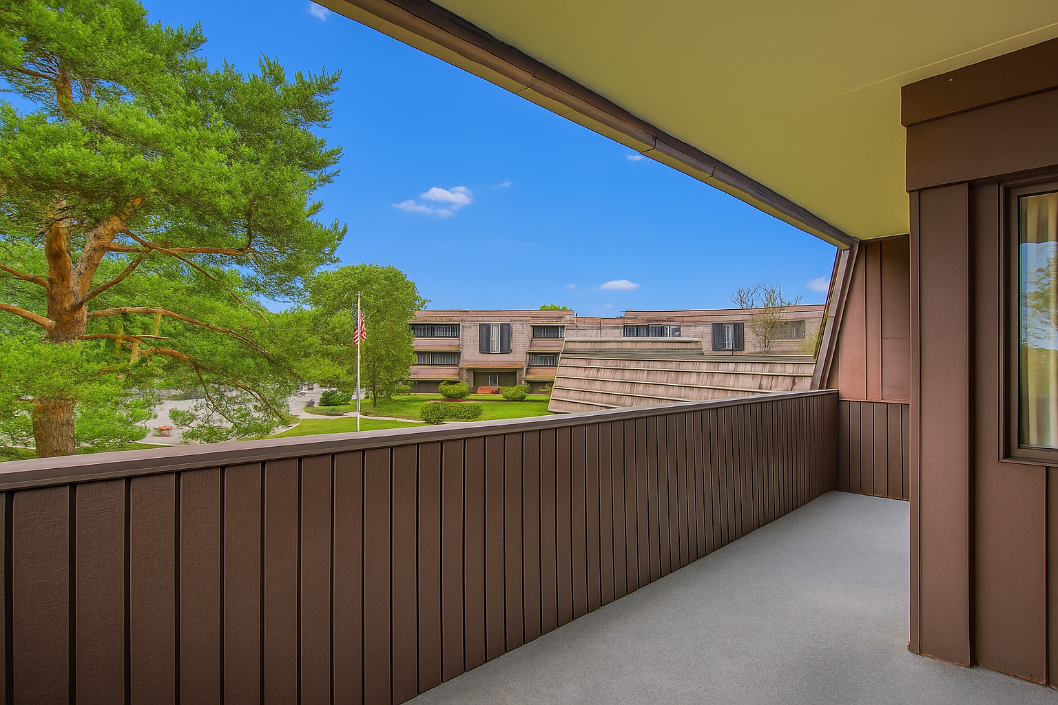 525 Timber Ridge Drive #208, Carol Stream, IL 60188