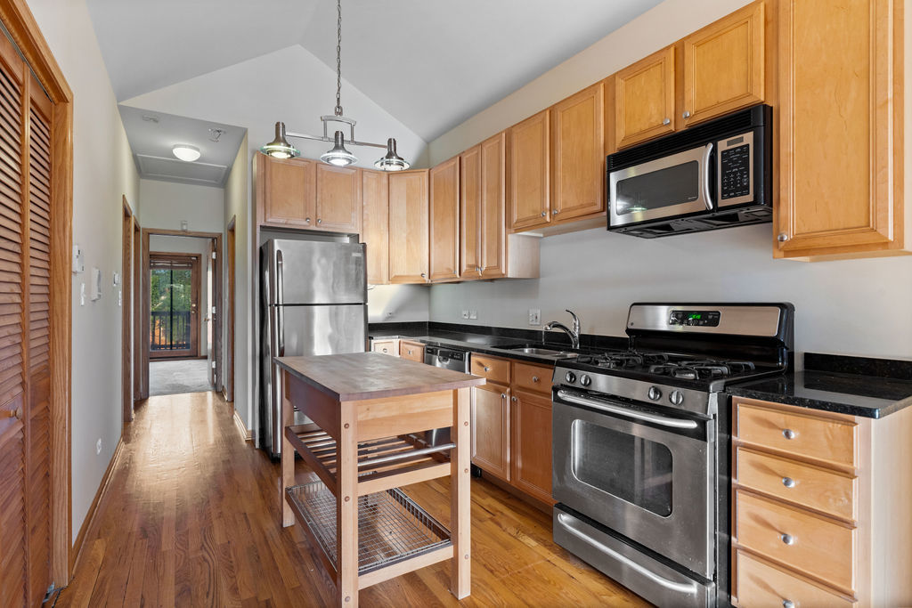 1247 N Rockwell Street #3, Chicago, IL 60622