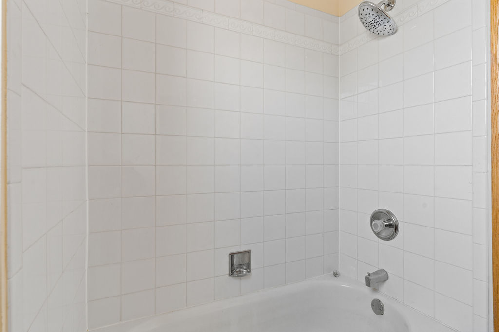 1247 N Rockwell Street #3, Chicago, IL 60622