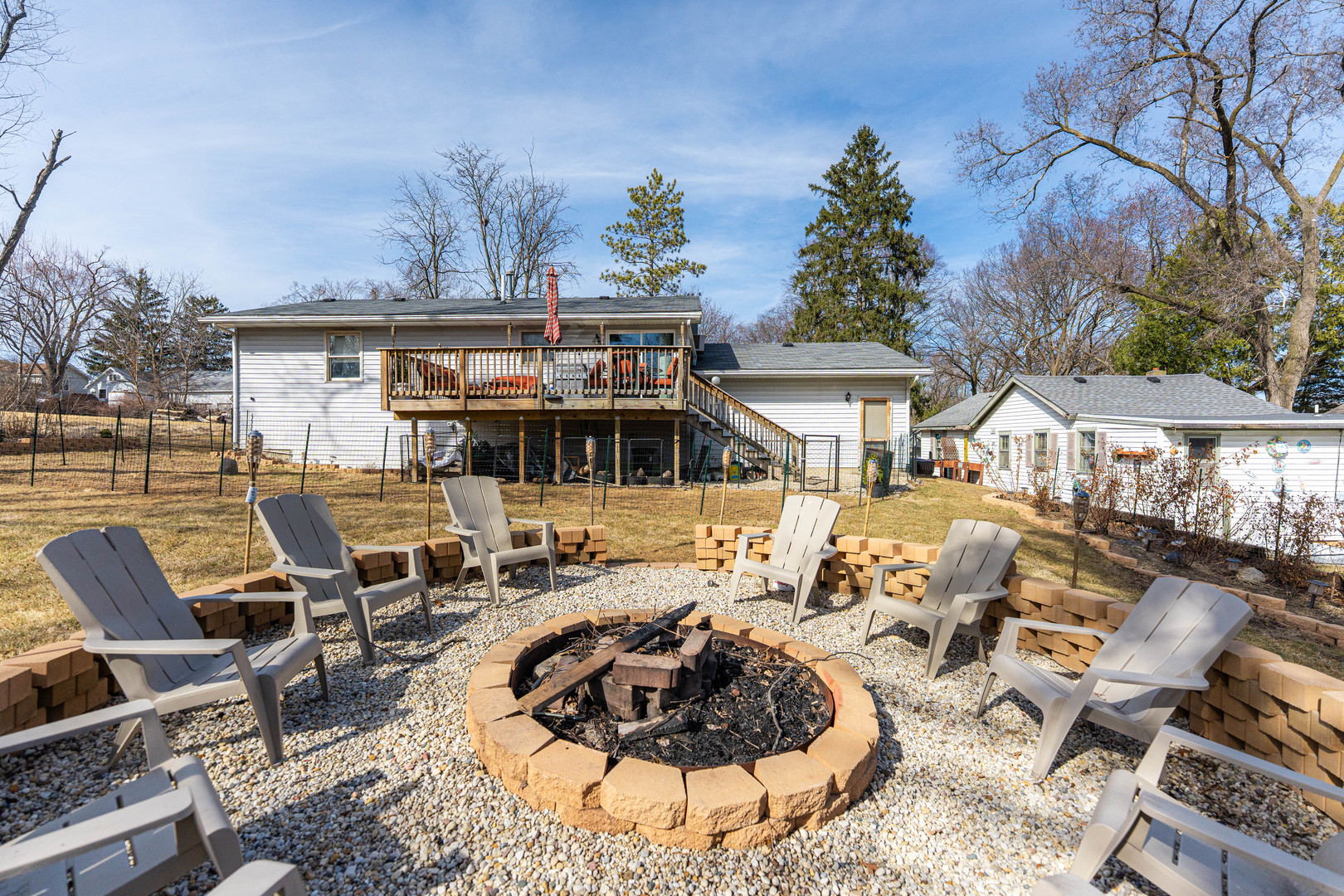 5219 Maplehill Drive, Mccullom Lake, IL 60050