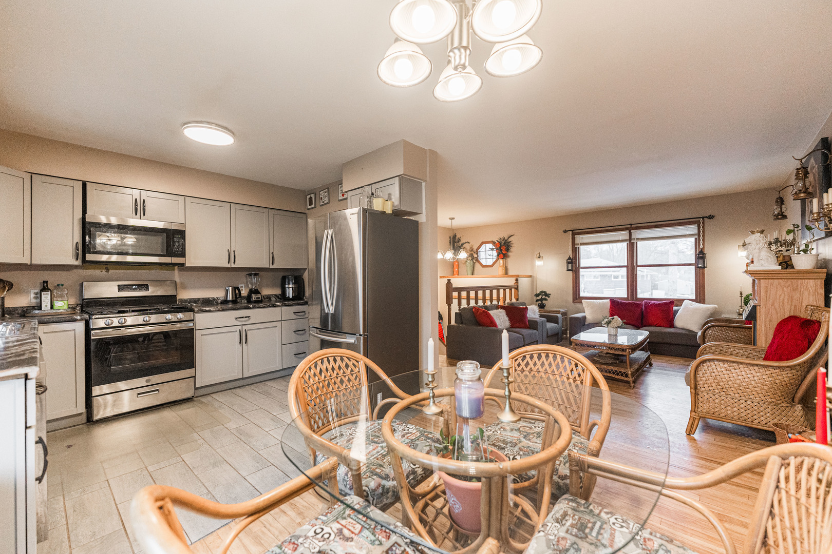 5219 Maplehill Drive, Mccullom Lake, IL 60050