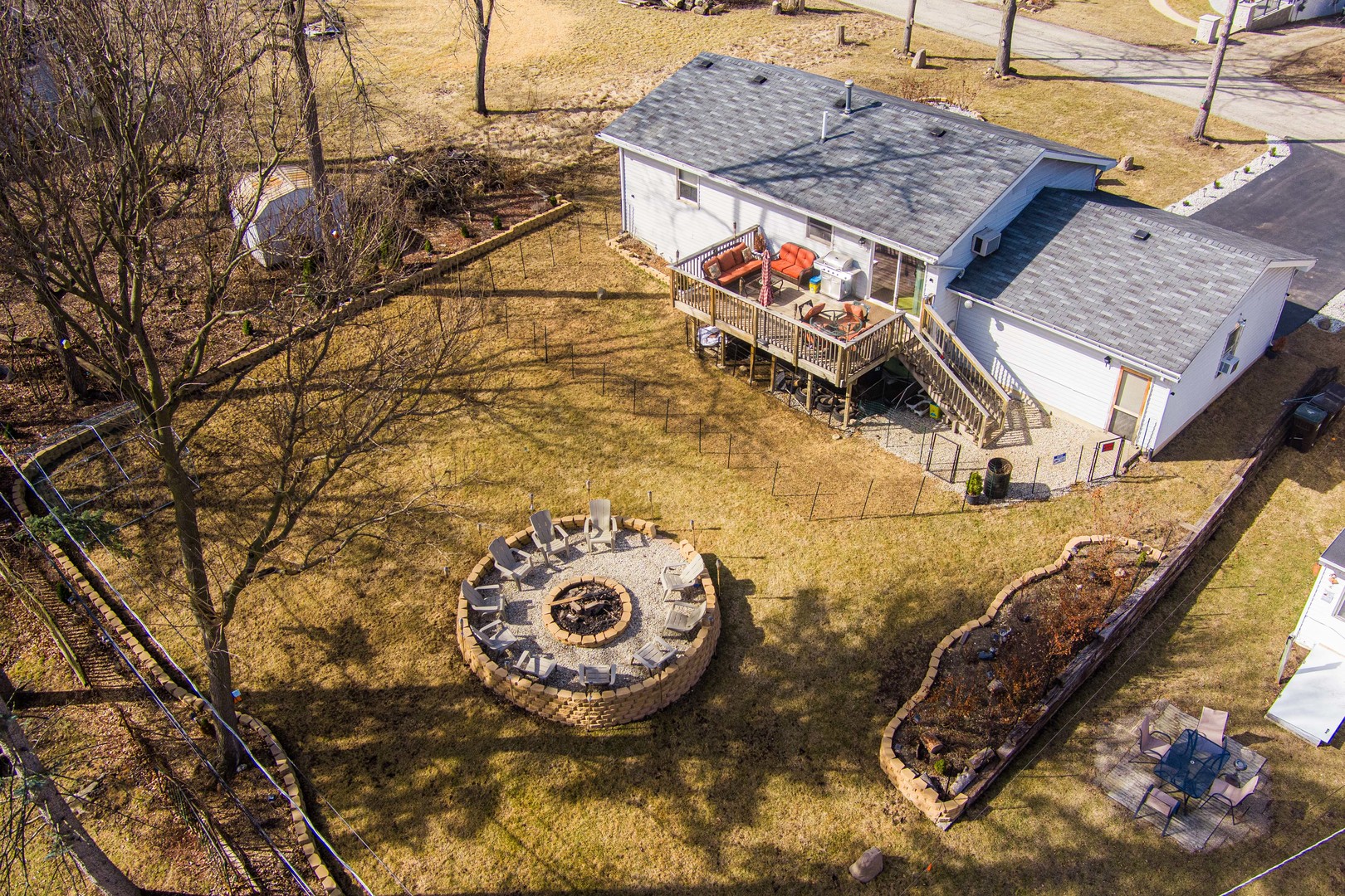 5219 Maplehill Drive, Mccullom Lake, IL 60050
