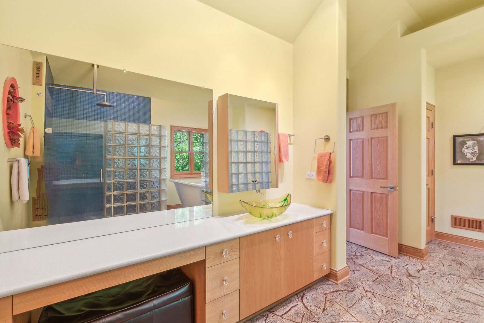 6022 S Peck Avenue, La Grange Highlands, IL 60525