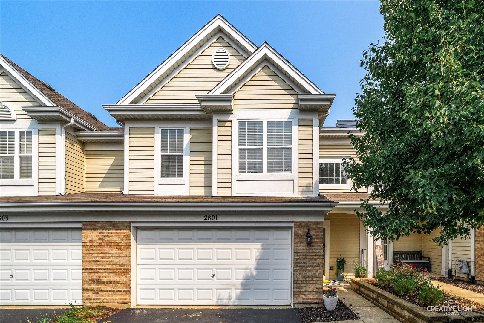 2801 Borkshire Lane, Aurora, IL 60502