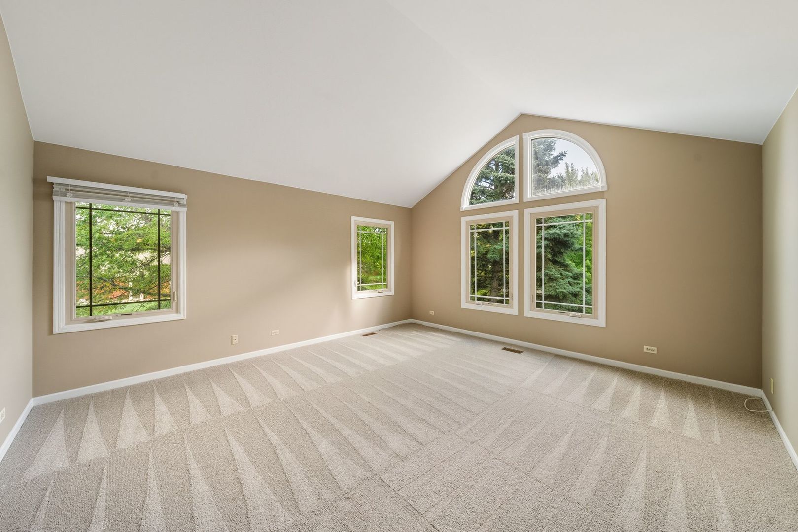 1901 Brandywyn Lane, Buffalo Grove, IL 60089