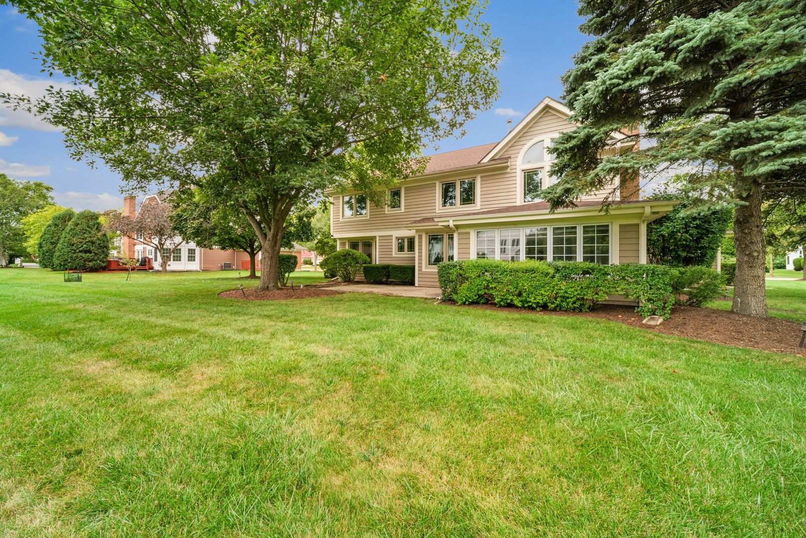 1901 Brandywyn Lane, Buffalo Grove, IL 60089