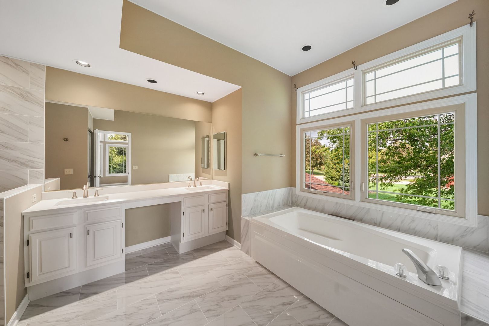1901 Brandywyn Lane, Buffalo Grove, IL 60089