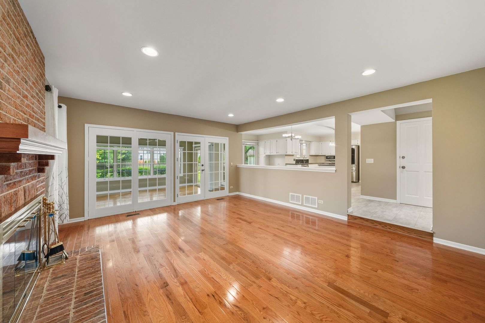 1901 Brandywyn Lane, Buffalo Grove, IL 60089