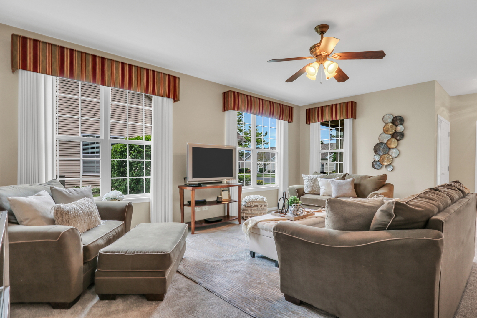 13211 W Sheffield Lane, Beach Park, IL 60083