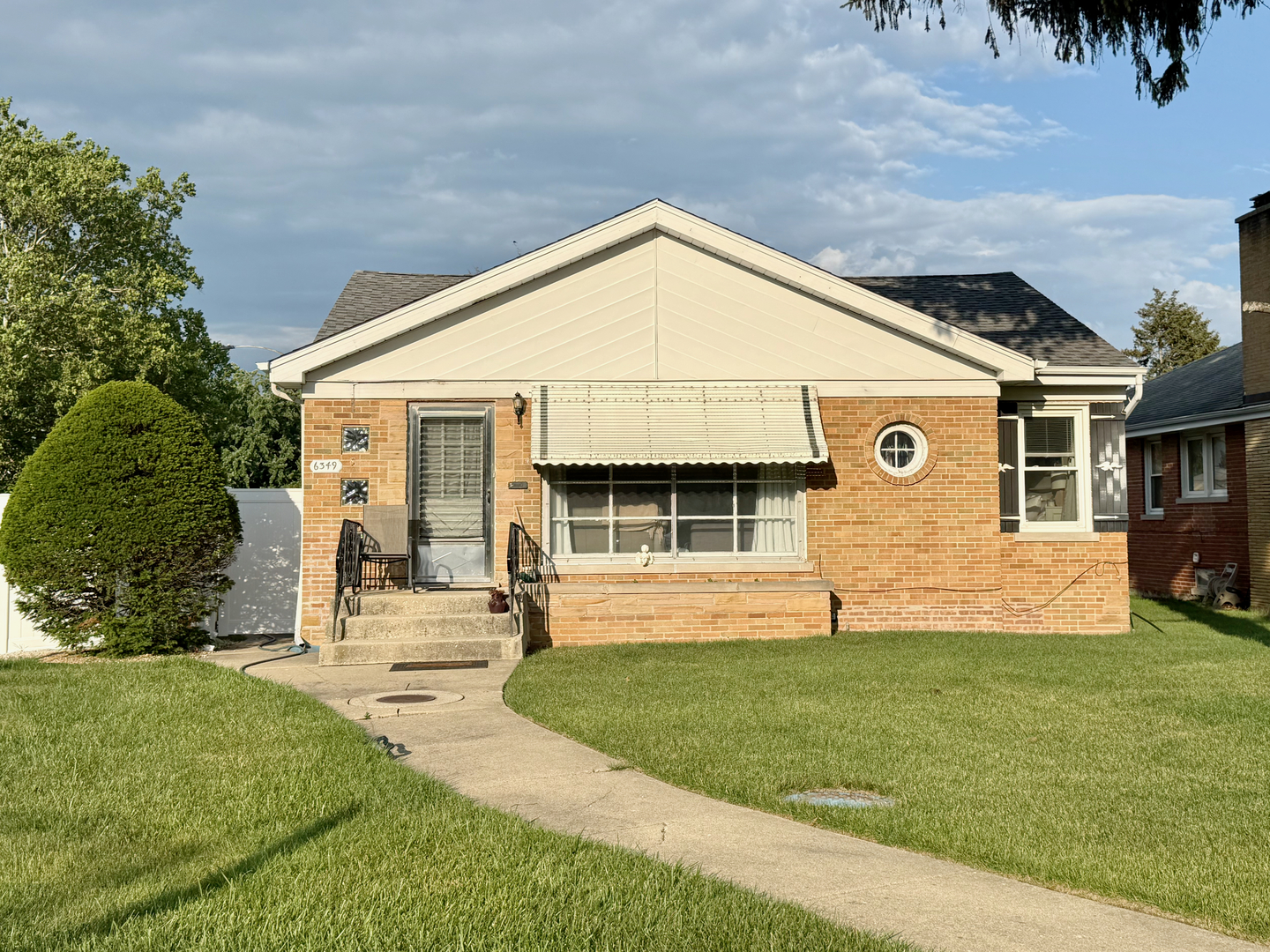 6349 N Olcott Avenue, Chicago, IL 60631