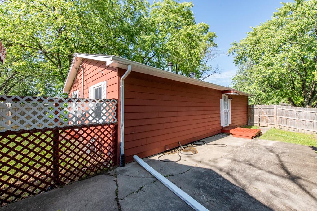 2302 Gilead Avenue, Zion, IL 60099