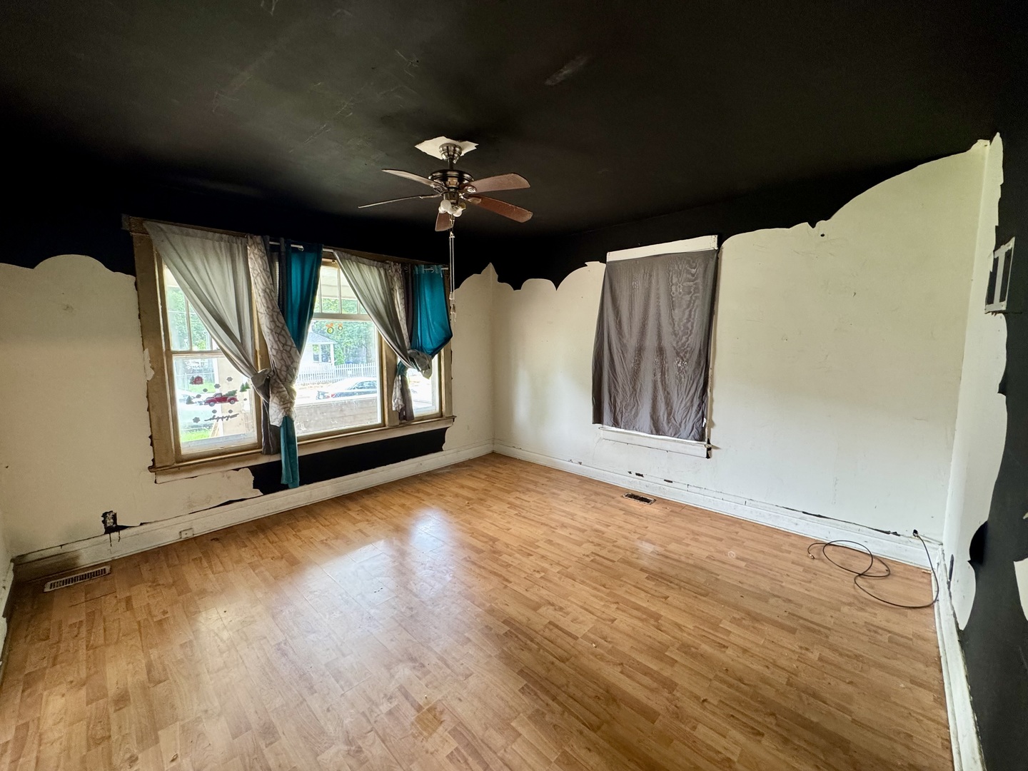 722 Lenox Avenue, Waukegan, IL 60085