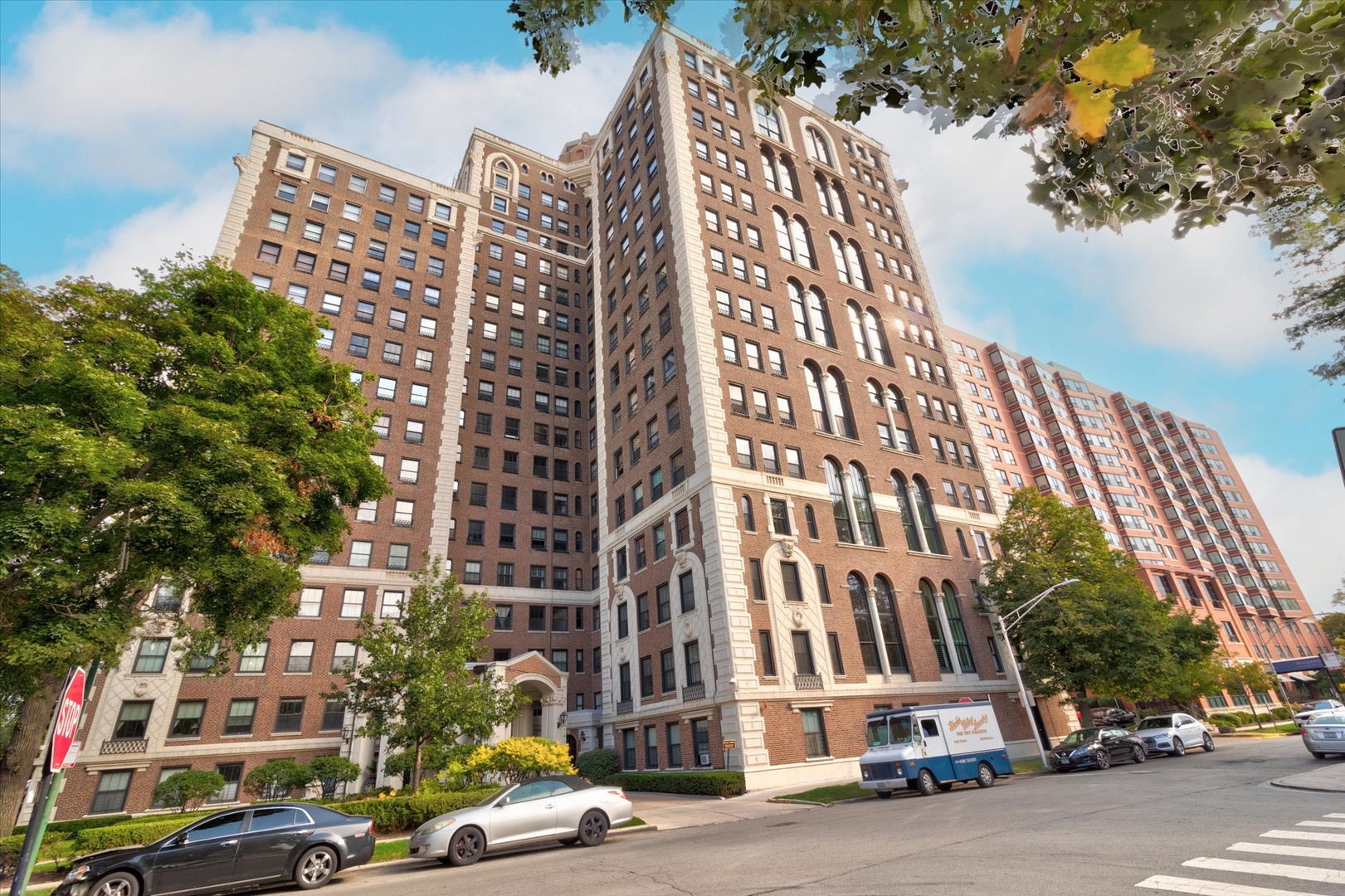 5555 S Everett Avenue #C14, Chicago, IL 60637