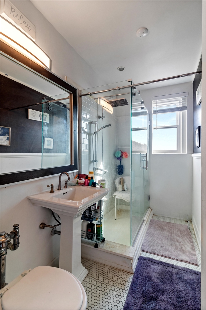 5555 S Everett Avenue #C14, Chicago, IL 60637