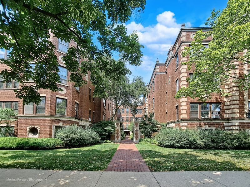 400 Ridge Avenue #16-2, Evanston, IL 60202
