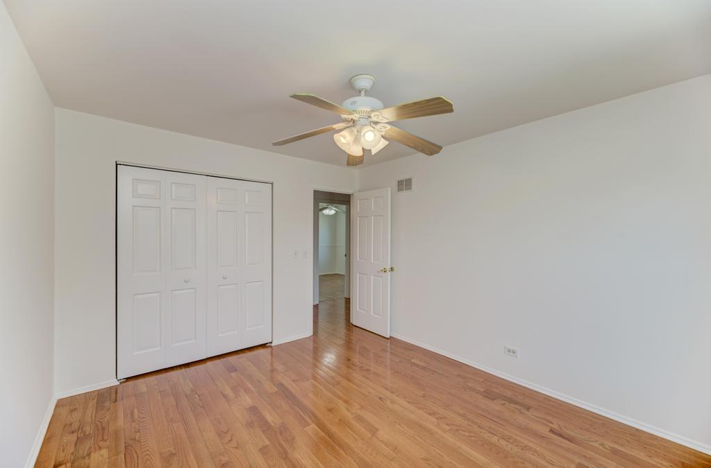 2123 Primrose Lane, Schaumburg, IL 60194