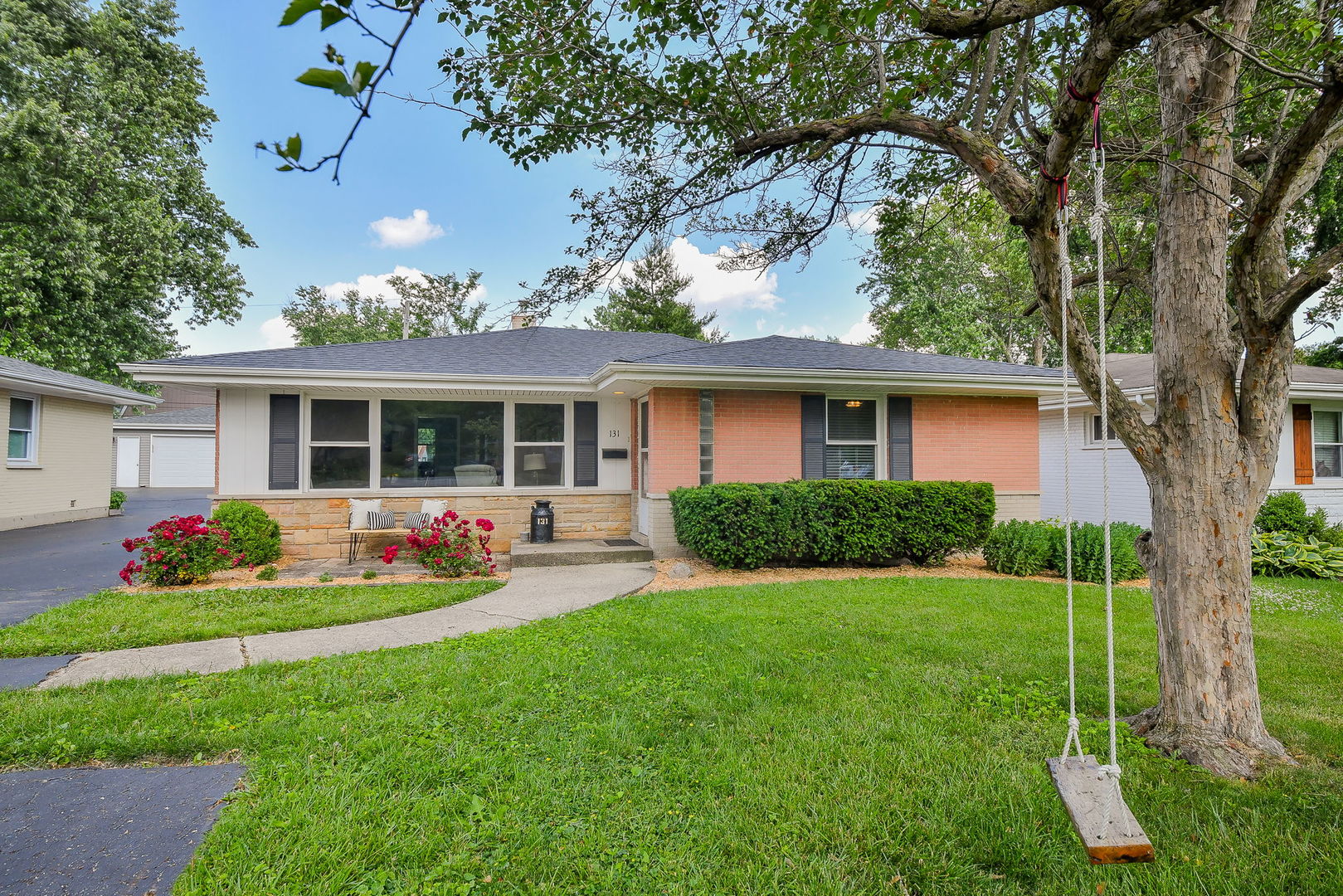 131 N Pierce Avenue, Wheaton, IL 60187