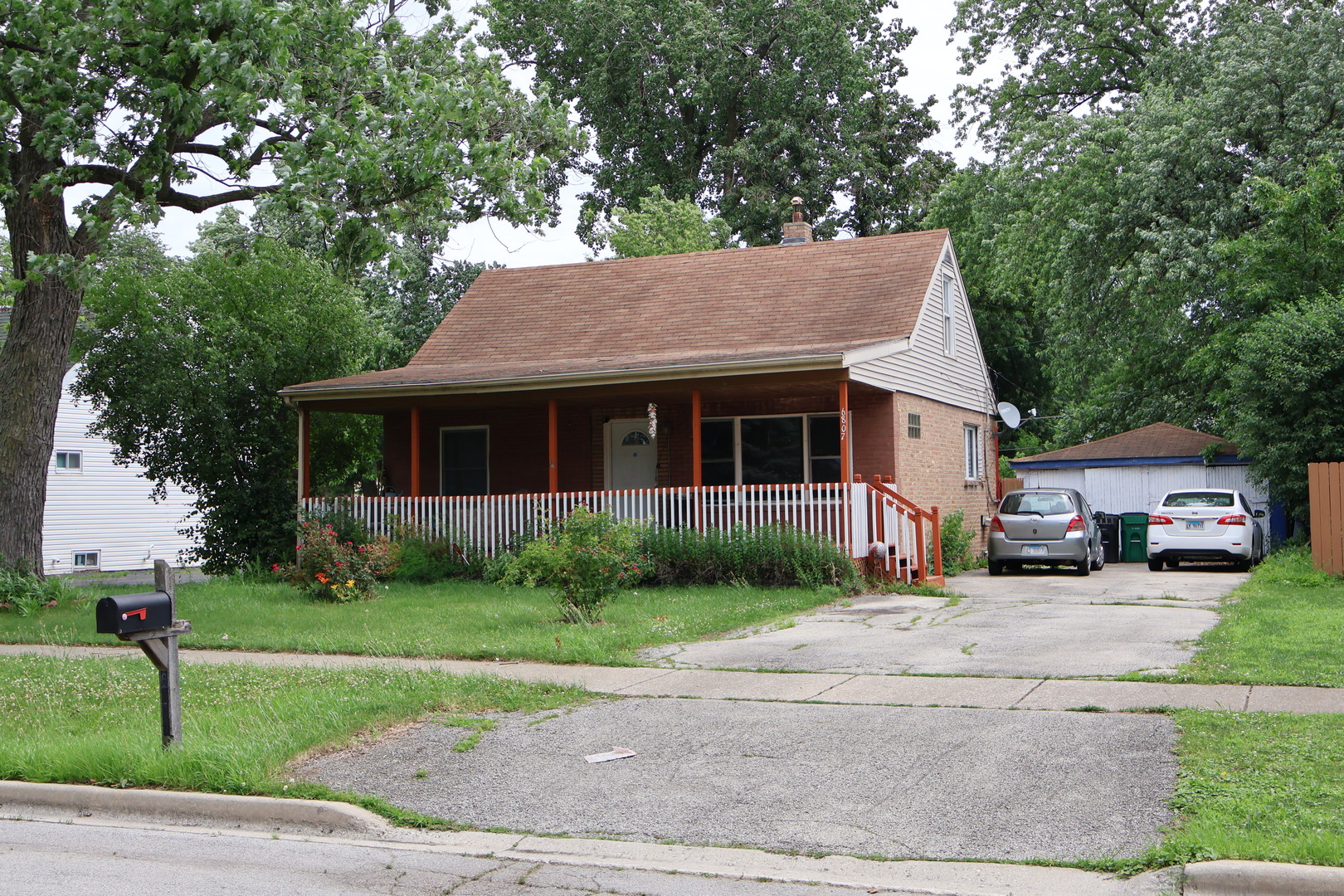 6807 S 79th Avenue, Bridgeview, IL 60455