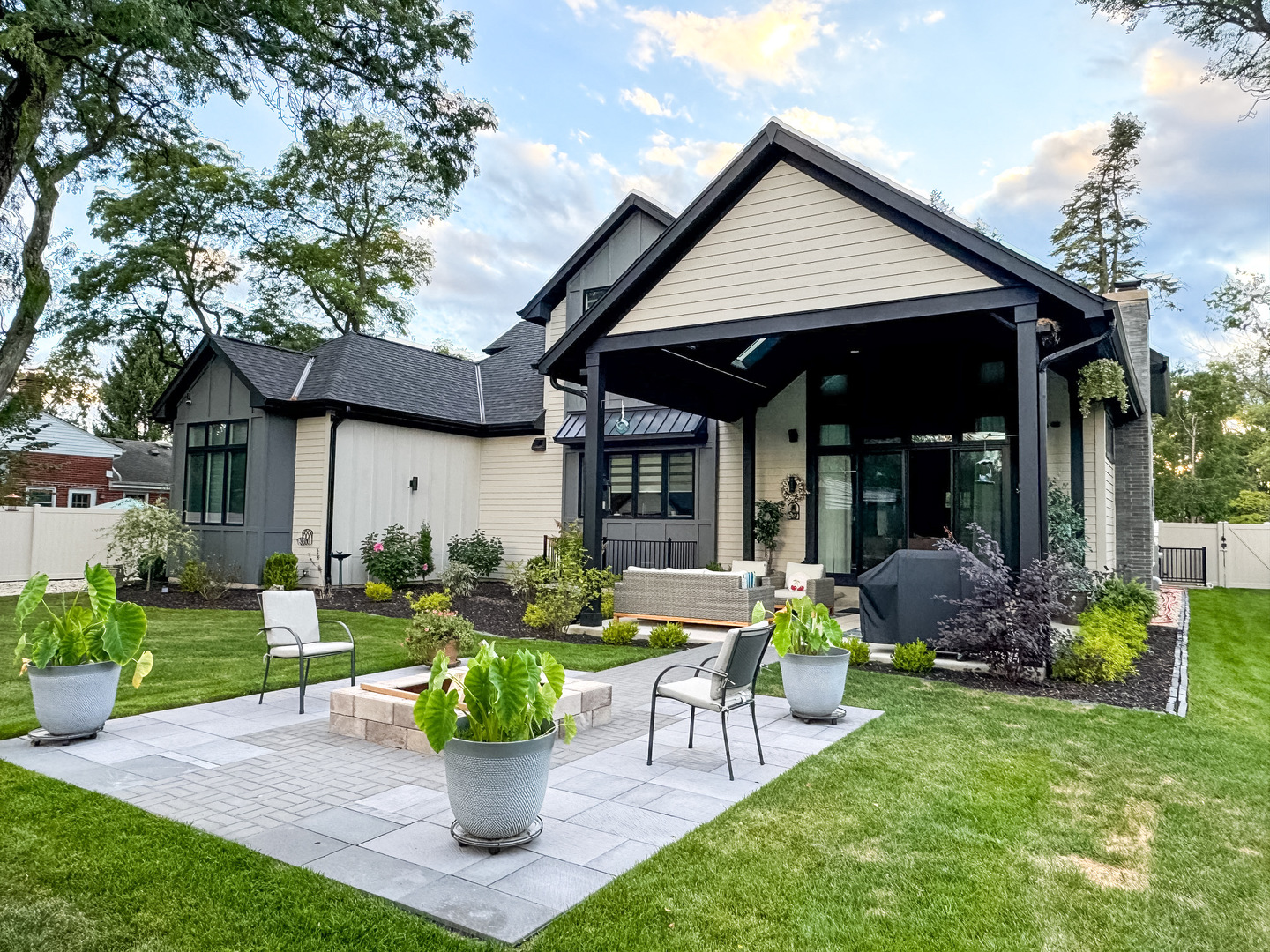 1011 Linden Leaf Drive, Glenview, IL 60025