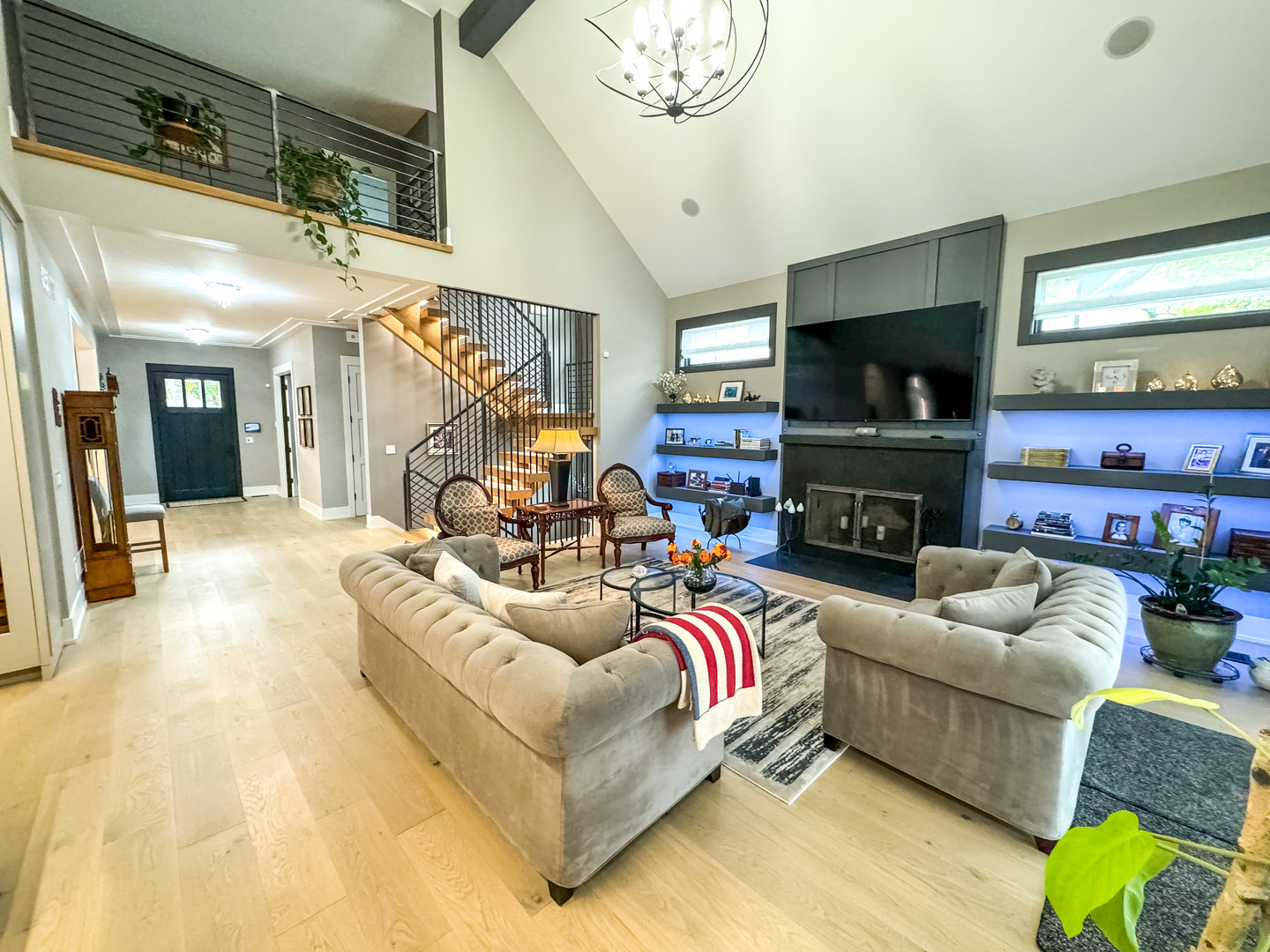 1011 Linden Leaf Drive, Glenview, IL 60025