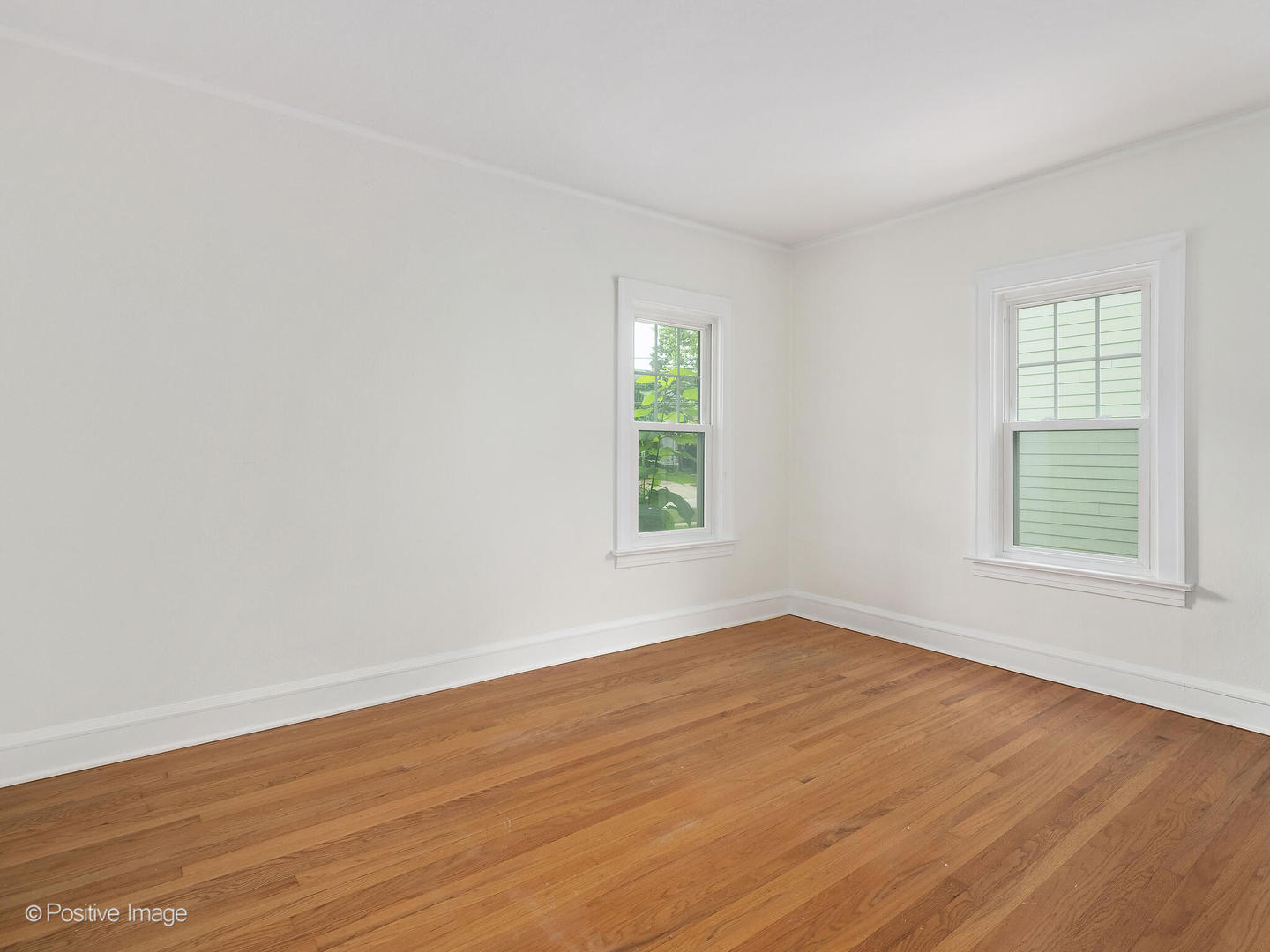 421 E Indiana Street, Wheaton, IL 60187