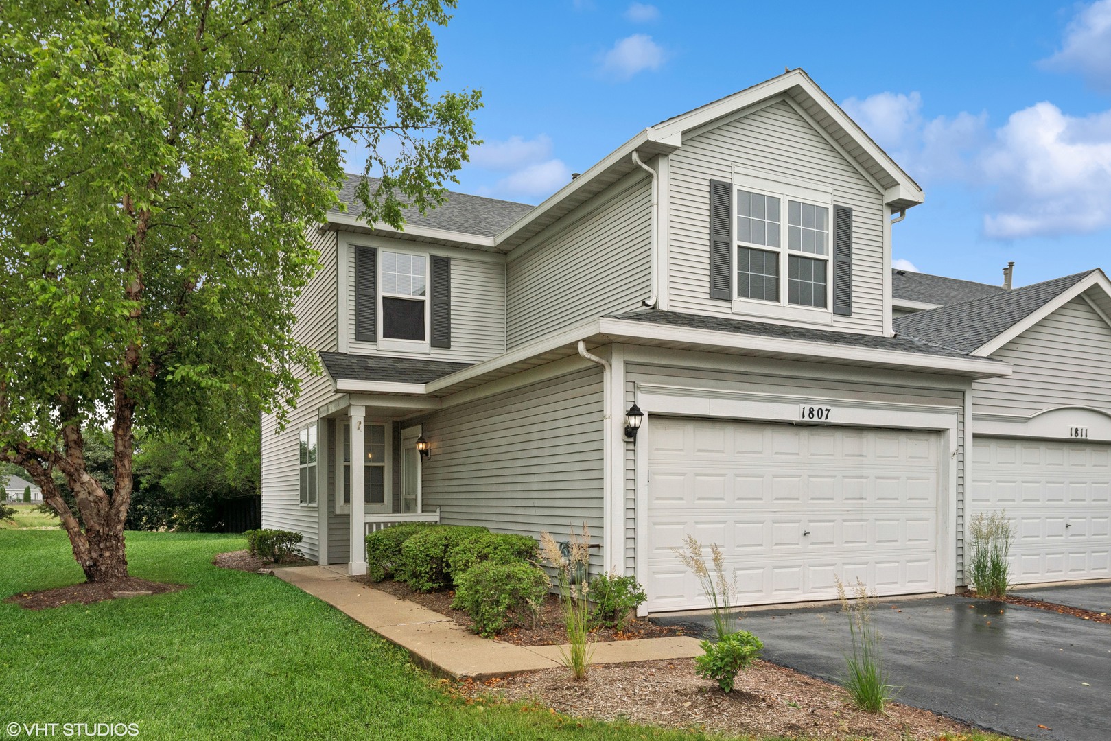1807 S Wentworth Circle, Romeoville, IL 60446