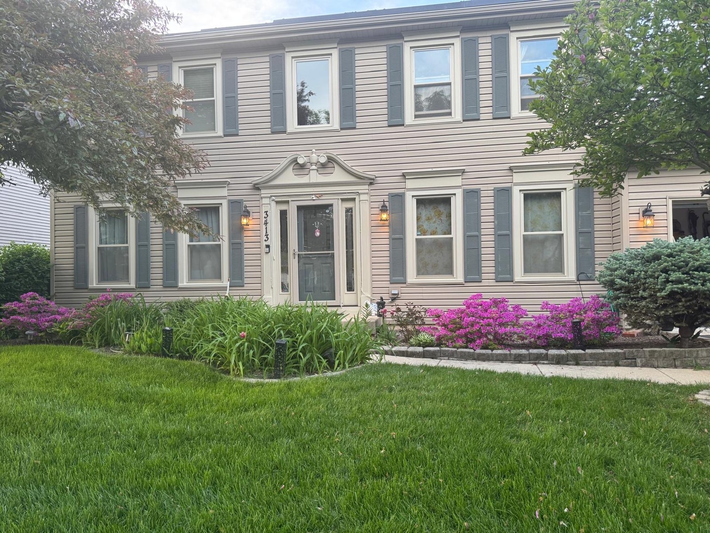3413 Charlemaine Drive, Aurora, IL 60504