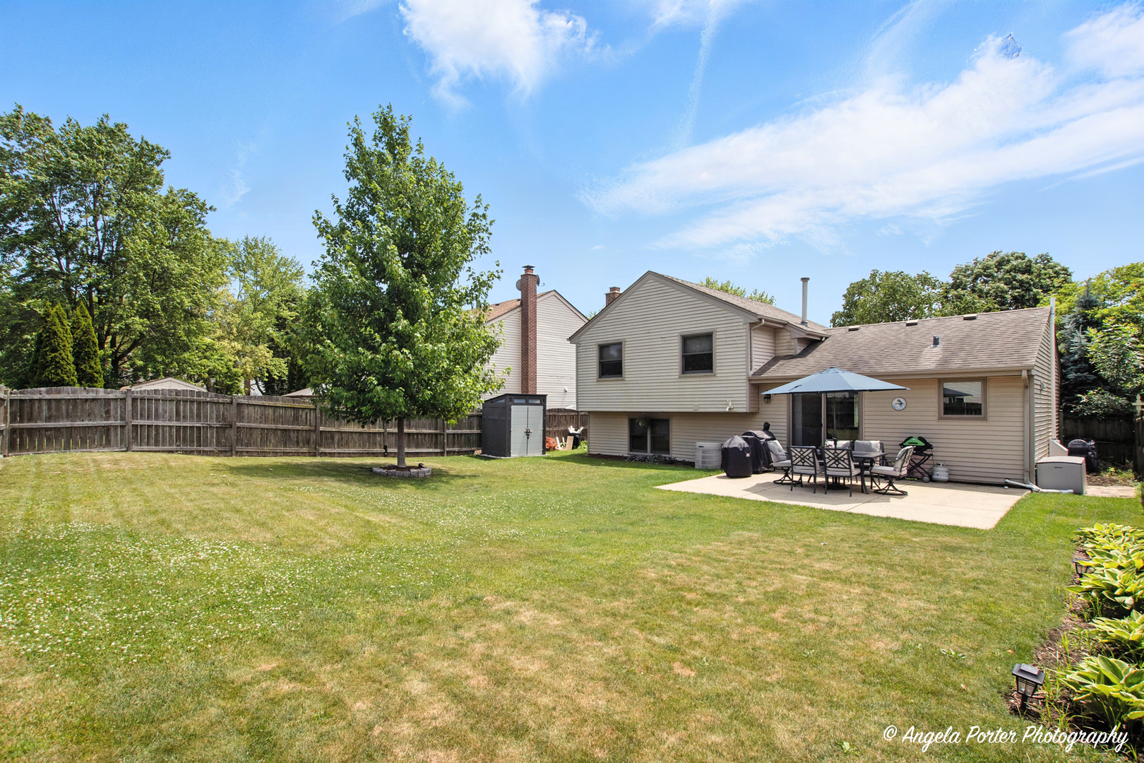 304 Appian Way, Vernon Hills, IL 60061