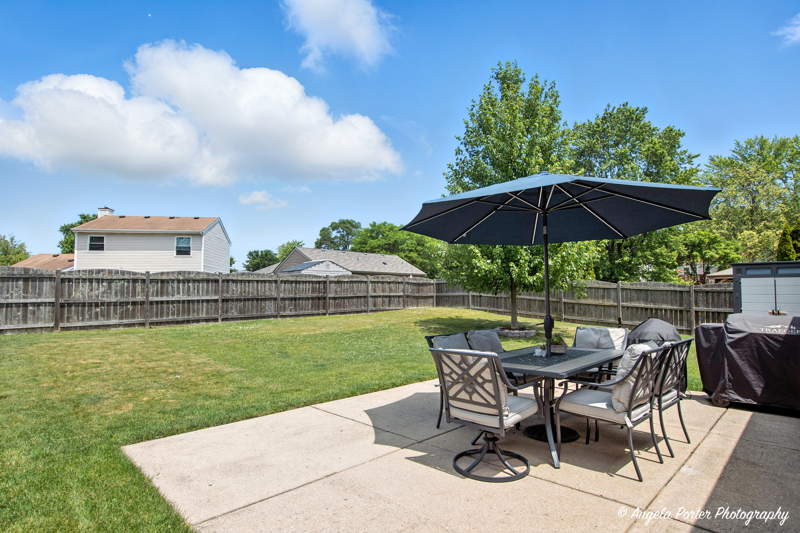 304 Appian Way, Vernon Hills, IL 60061