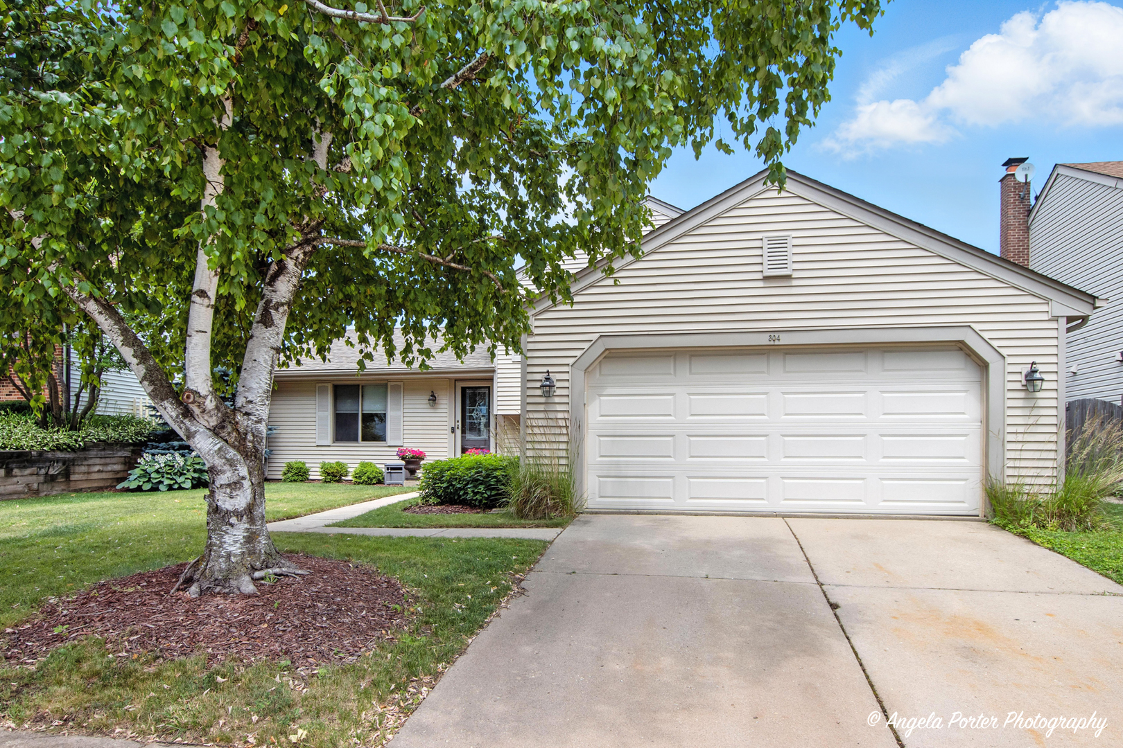 304 Appian Way, Vernon Hills, IL 60061