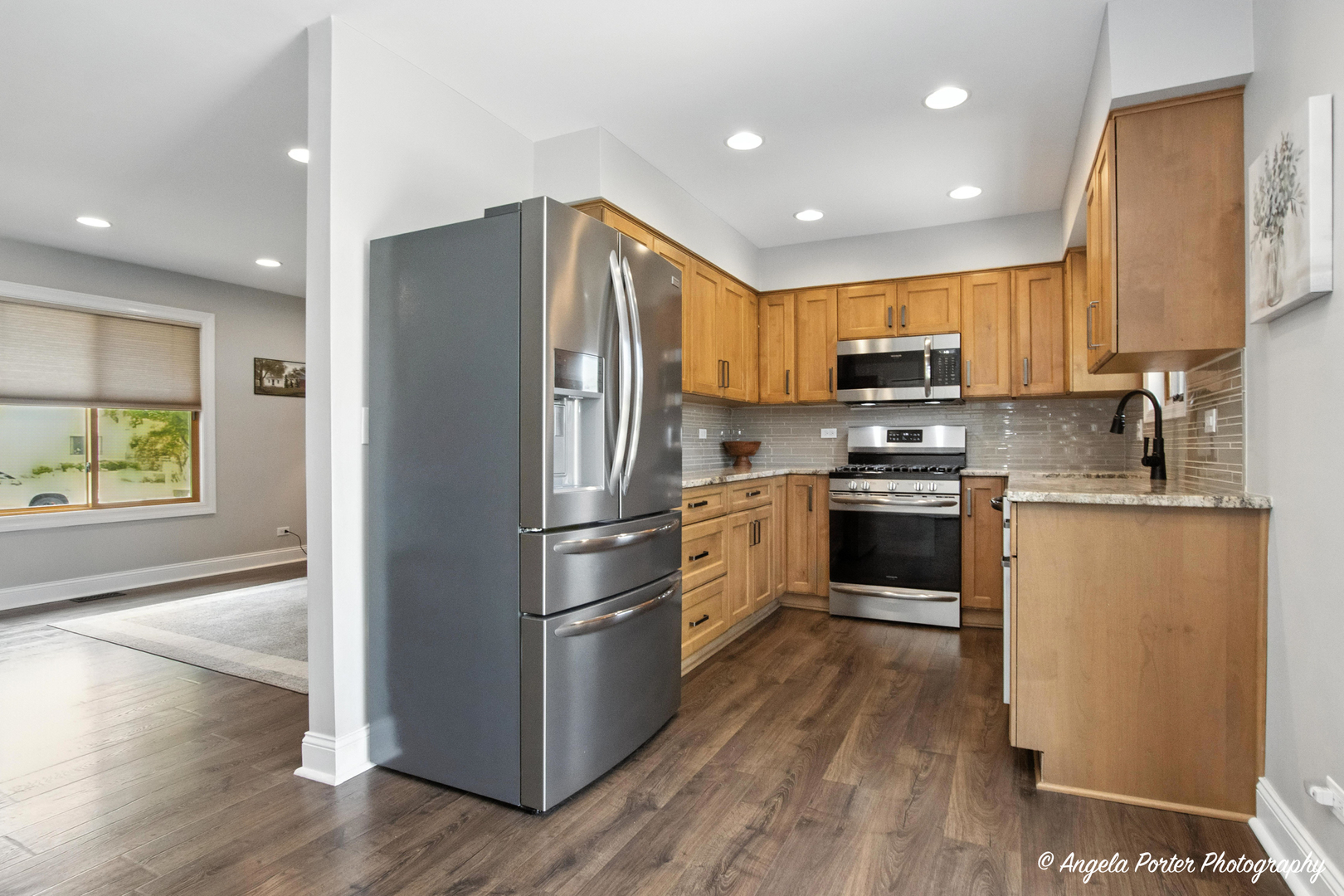 304 Appian Way, Vernon Hills, IL 60061