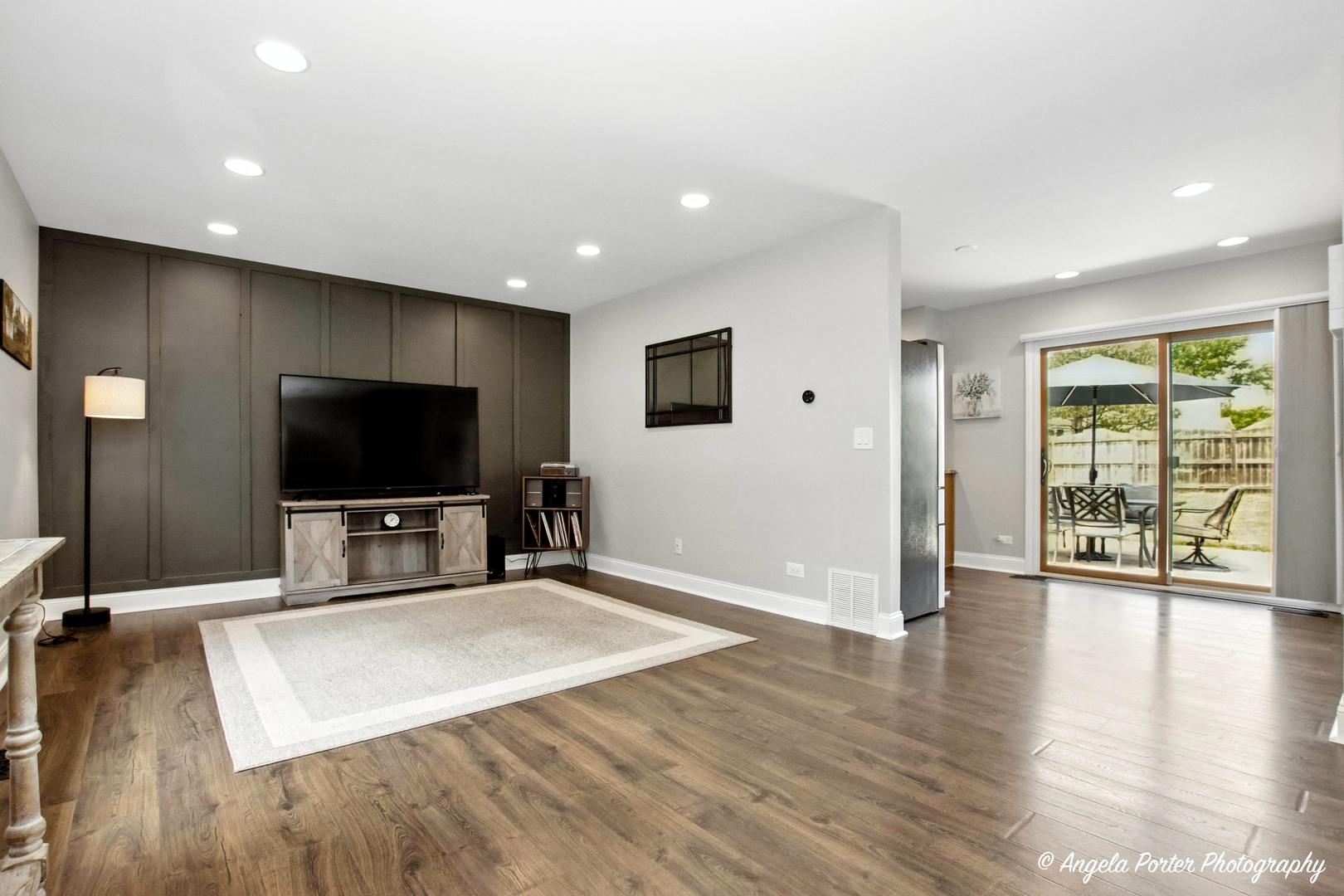 304 Appian Way, Vernon Hills, IL 60061