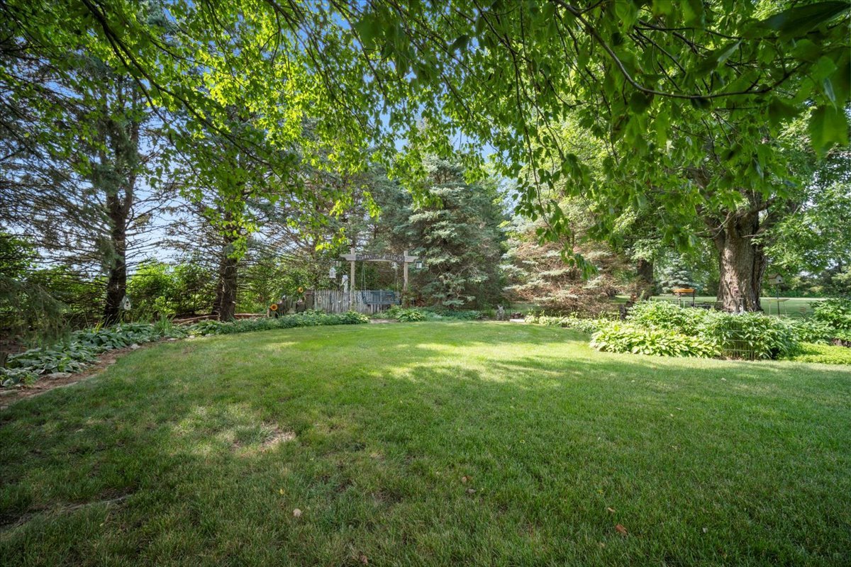 13079 N 1800 East Road, Pontiac, IL 61764