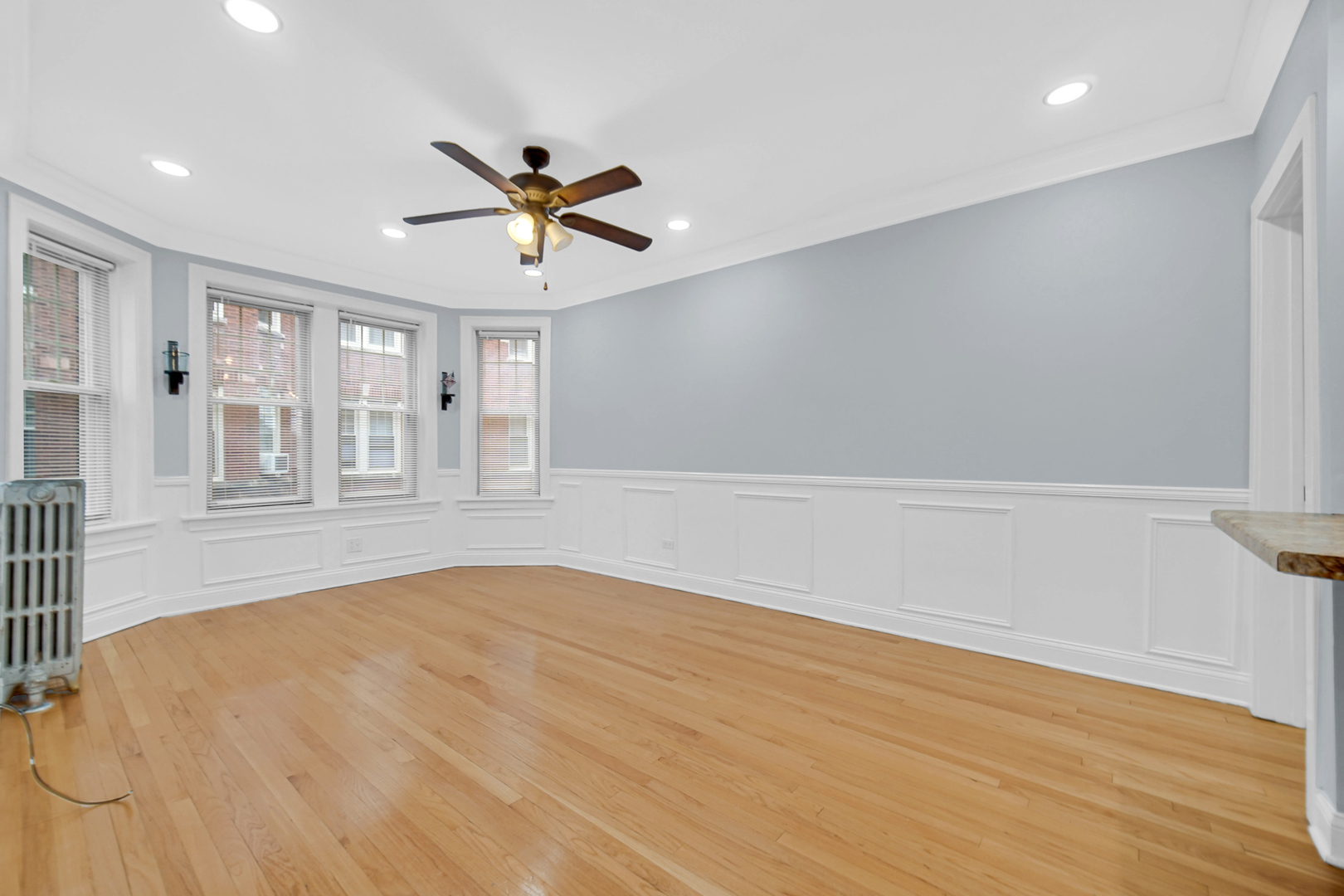 4834 W HENDERSON Street #1B, Chicago, IL 60641
