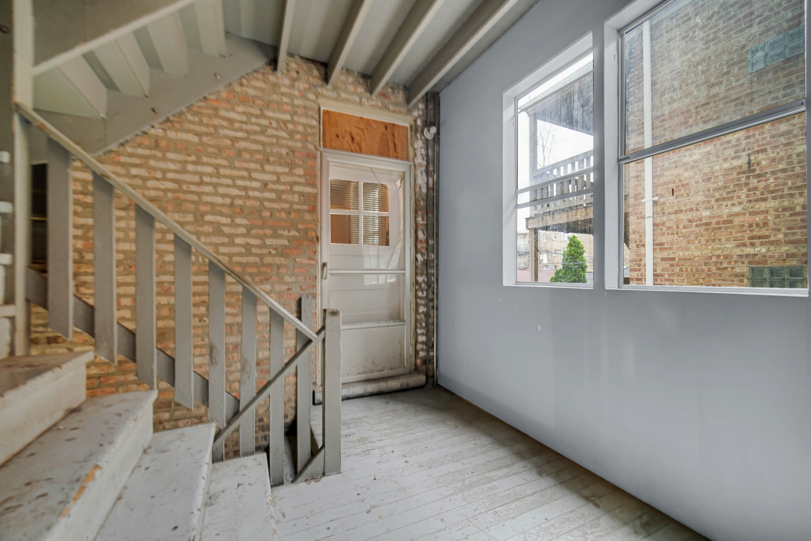 4834 W HENDERSON Street #1B, Chicago, IL 60641