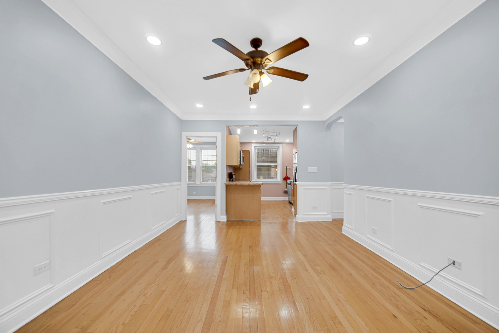 4834 W HENDERSON Street #1B, Chicago, IL 60641