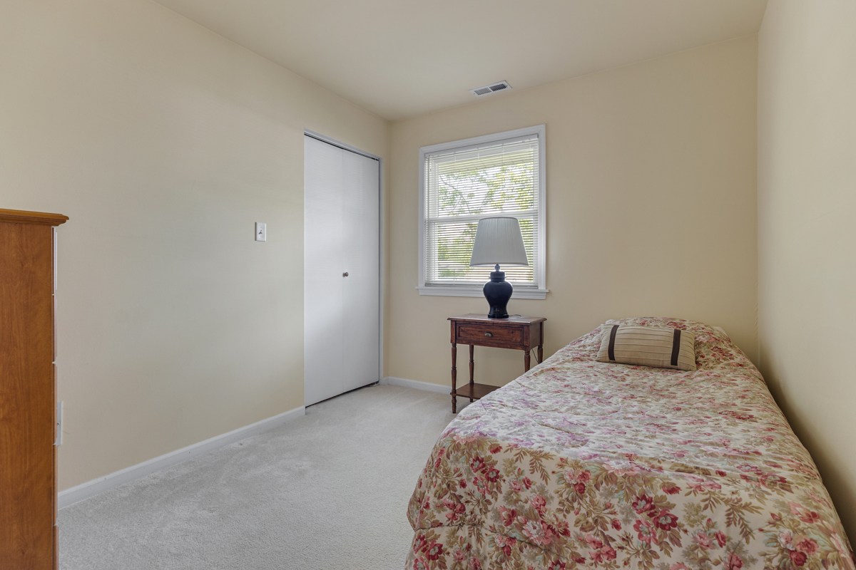 398 Clearmont Drive, Elk Grove Village, IL 60007