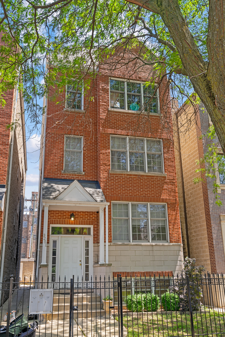 3251 N Racine Avenue #3, Chicago, IL 60657