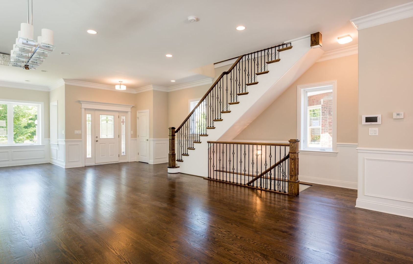 4141 N Dickinson Avenue, Chicago, IL 60641