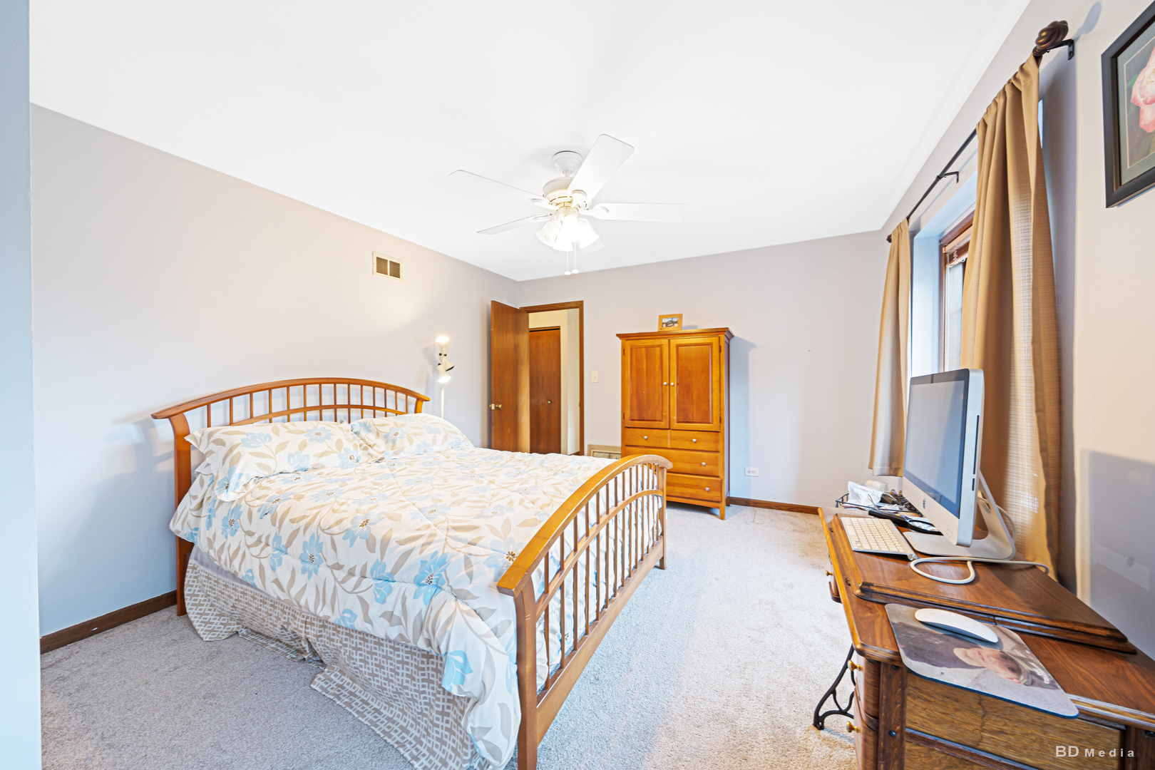 11031 S 84th Avenue, Palos Hills, IL 60465