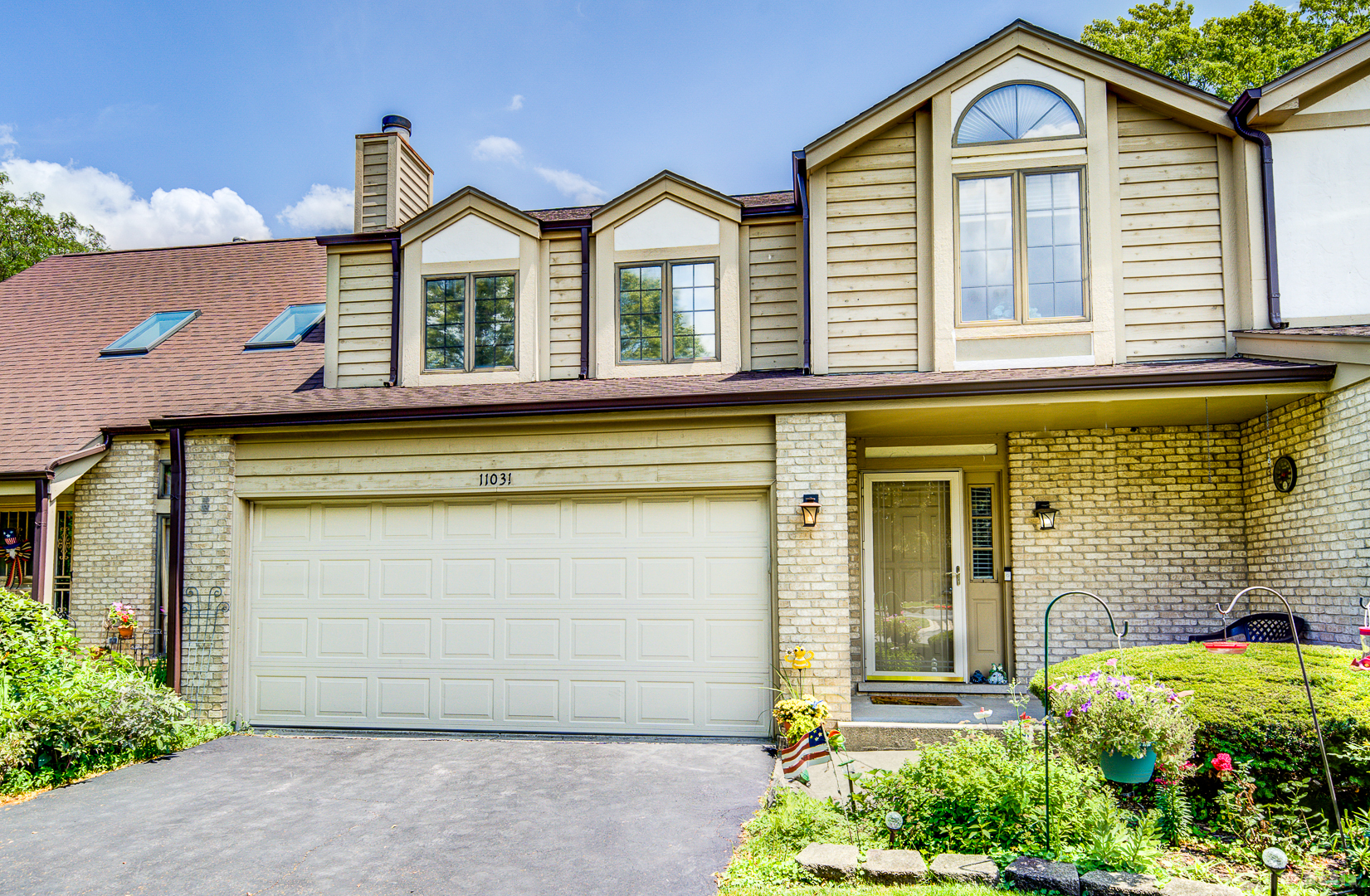 11031 S 84th Avenue, Palos Hills, IL 60465