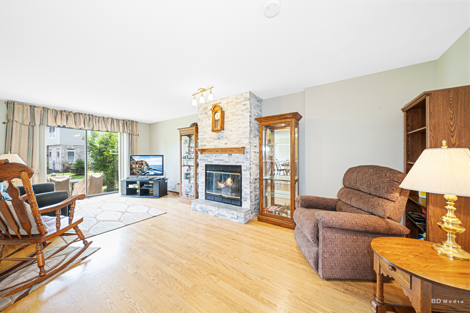 11031 S 84th Avenue, Palos Hills, IL 60465